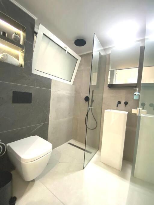 Artzy Petit Apartment Close To The Center Heraklion  Exterior photo